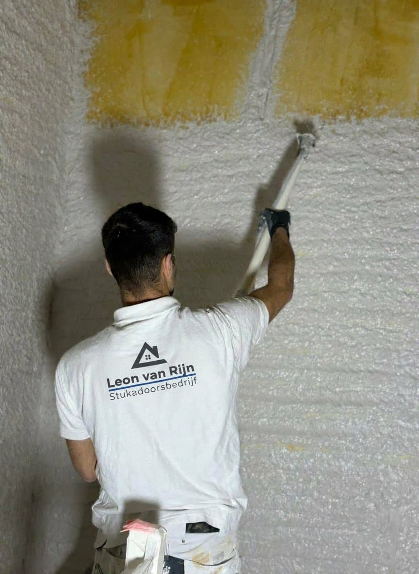 Leon van Rijn Stukadoorsbedrijf vakmannen aan het werk